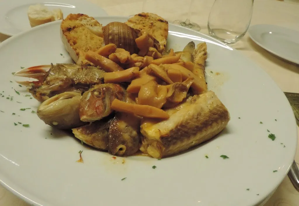 Maison Vittoria Da Giacomo Ristorante Pizzeria e Camere_Castelfidardo_slider_image_2