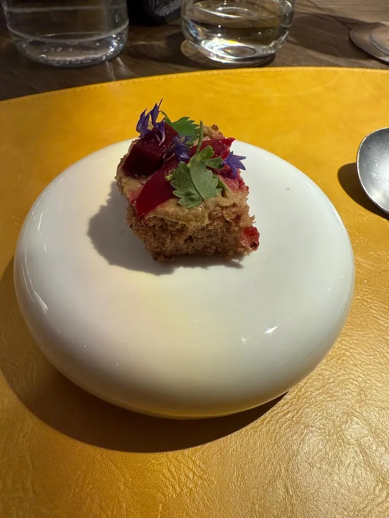 Elia Basilici_QUEI DÓ di Zappi Lorenzo & Pespani Dafne_Castelfidardo_review