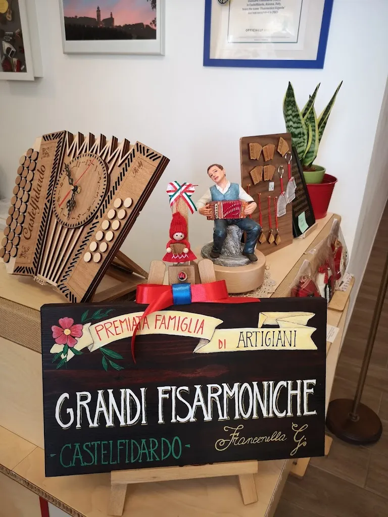 Luca Santarcangelo_Pierina Mazzieri_Castelfidardo_review