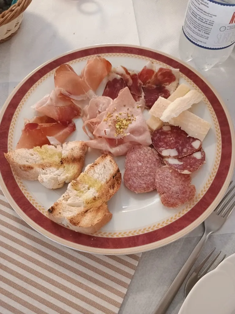 chiara verga_Ristorante Pizzeria da Peppe_Castelfidardo_review