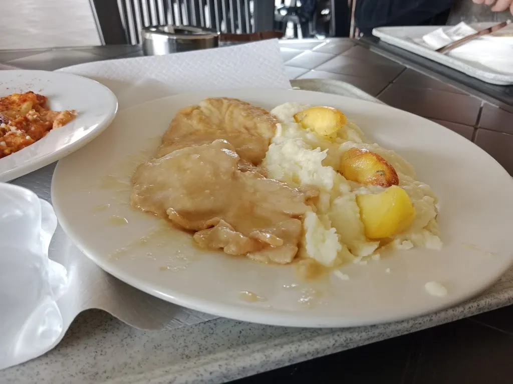 Elena Giorgetti_Bar Ristorante On The Road_Castelfidardo_review