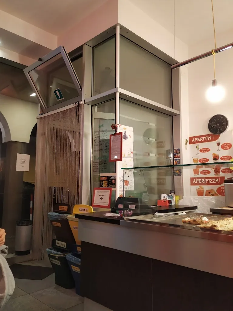 Federica A._Strapizzami_Castelfidardo_review