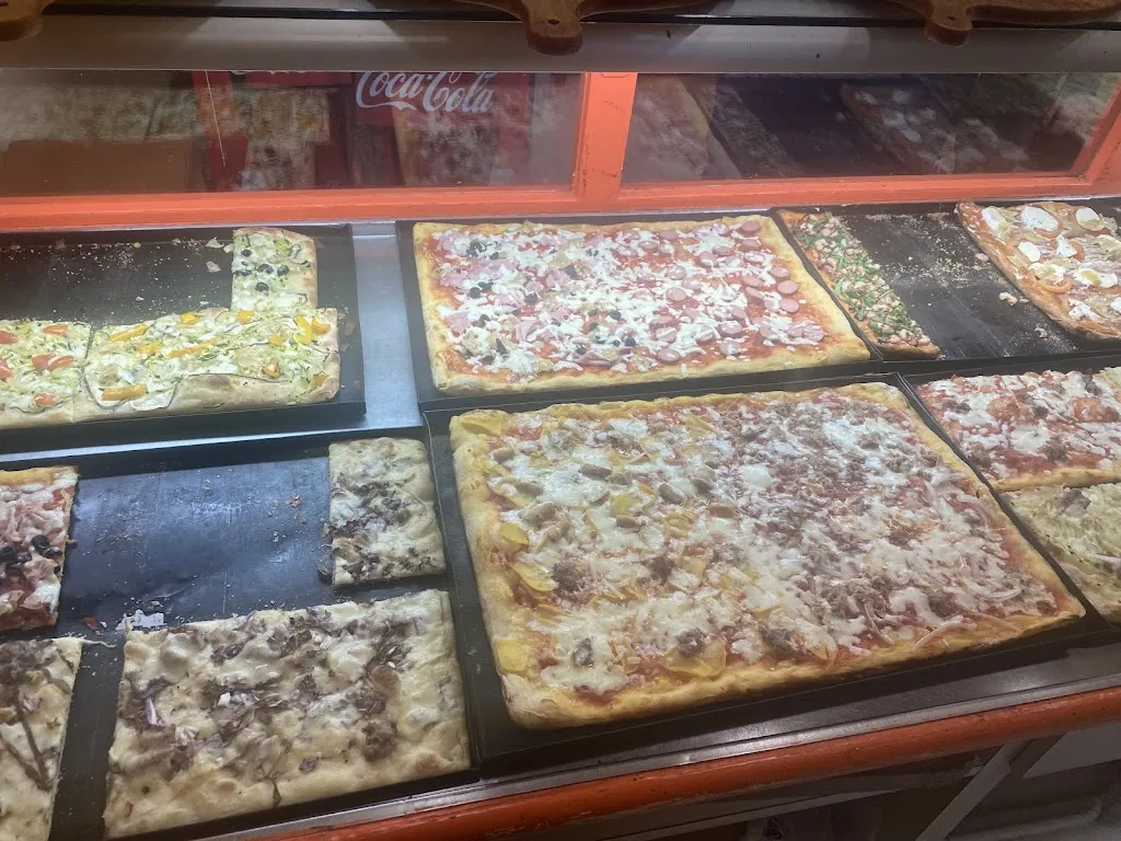 Menu_Pizza Più_Castelfidardo_image_4