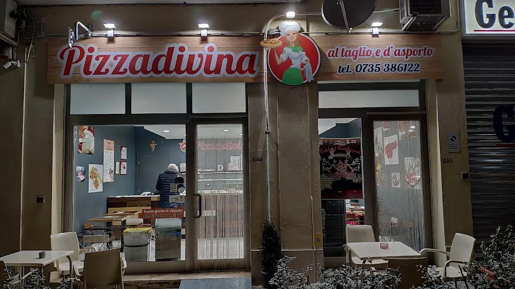 Pizzadivina restaurant in Centobuchi