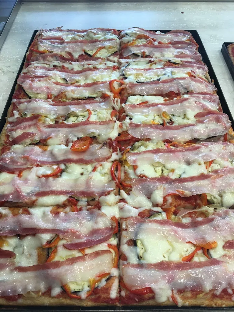 Pizzadivina_Centobuchi_slider_image_3