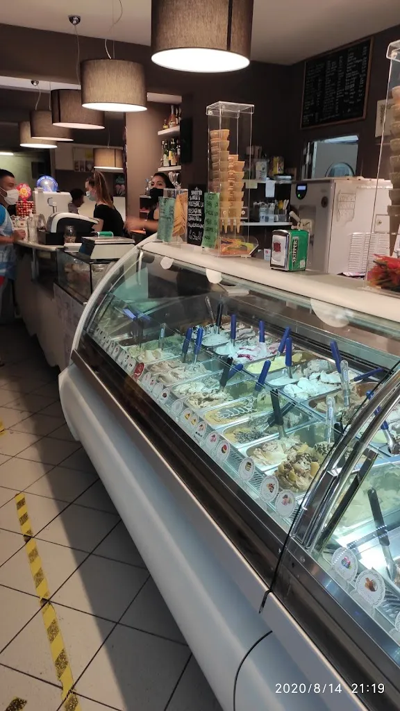 Fabio Zaccheo_Caffe Divino_Centobuchi_review