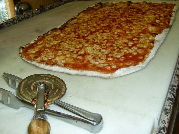 Pizzeria Peter Pan Di Bettei Mishell_Civitanova Alta_slider_image_2