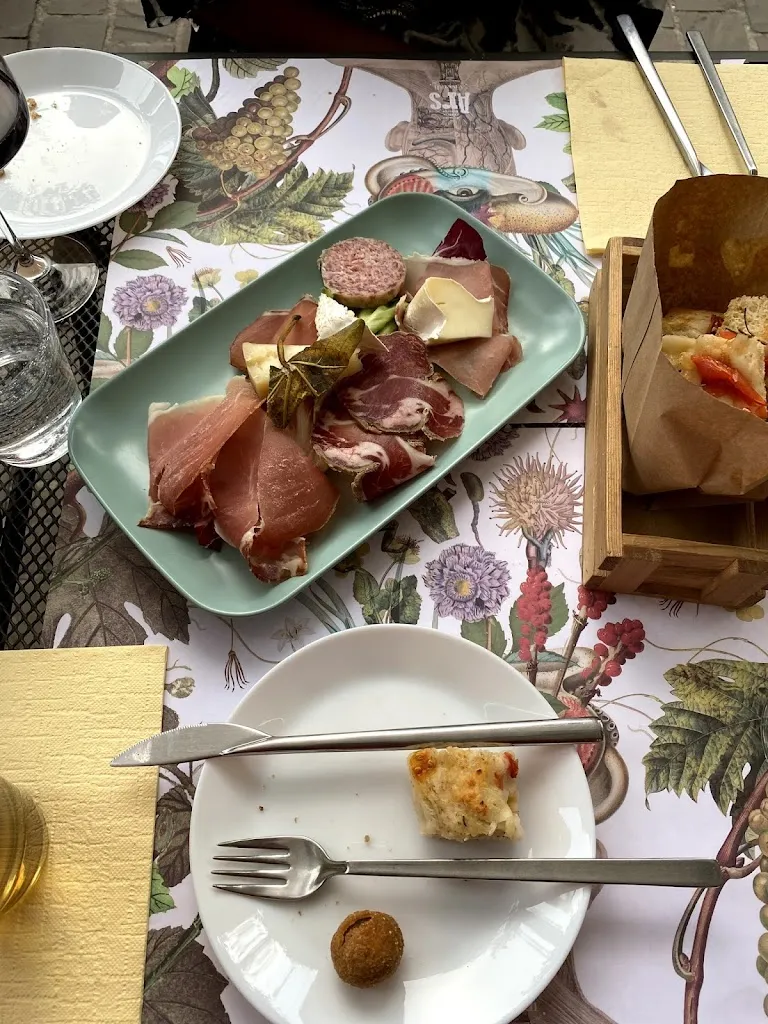 Natalia Romero_Ars Vivendi_Civitanova Alta_review