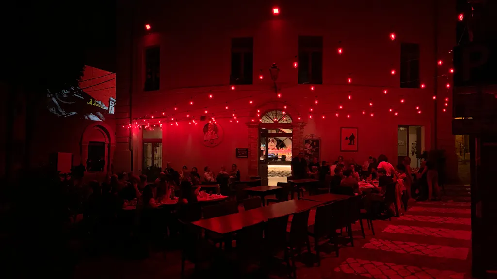 HANNIBAL PUB_Civitanova Alta_slider_image_1