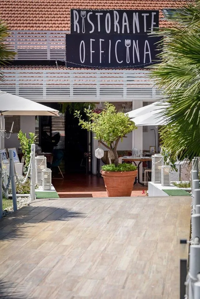Officina Ristorante restaurant in Civitanova Alta