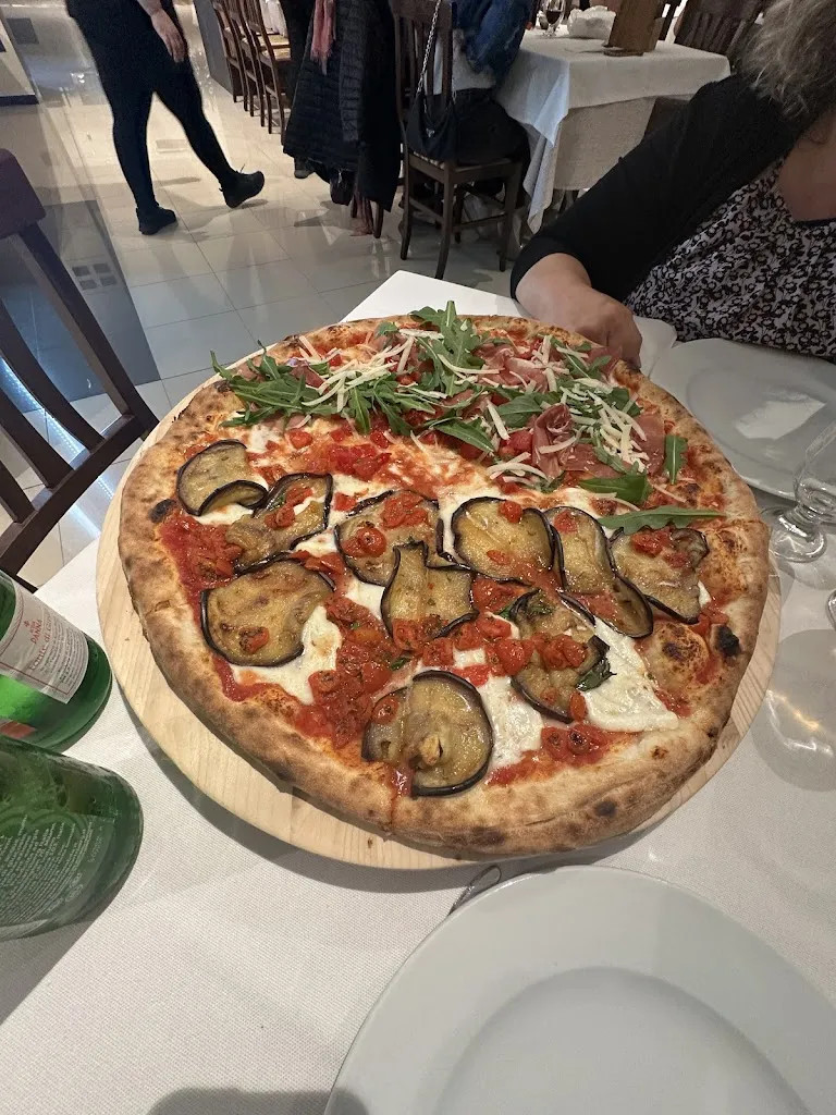 Bari_Pizza Express Music Pub Cafè_Carovigno_review