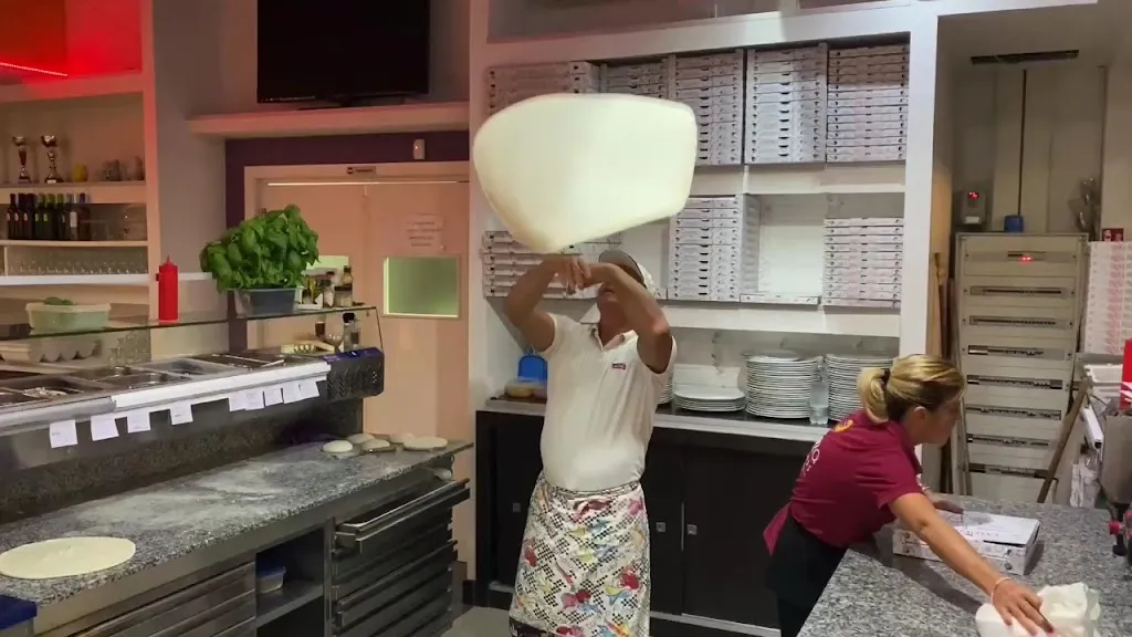 Pizza Express Music Pub Cafè_Carovigno_slider_image_2