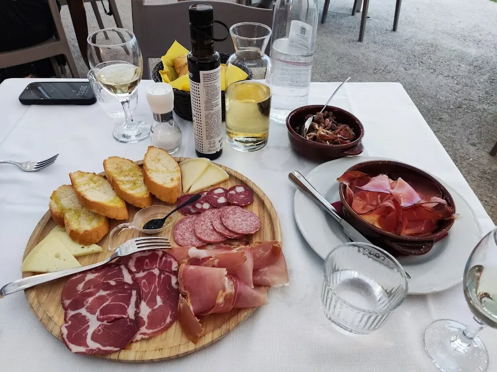 Osteria la Staffa_Civitanova Alta_slider_image_3