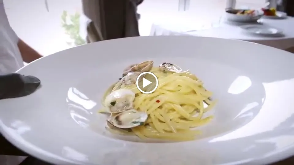 Raphael Beach_Civitanova Alta_slider_image_2