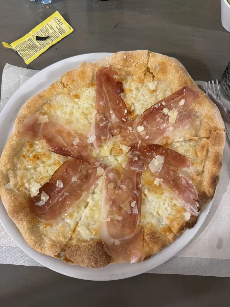 Cinzia Tarquinio_I Torres Bistrot_Carpineto Sinello_review