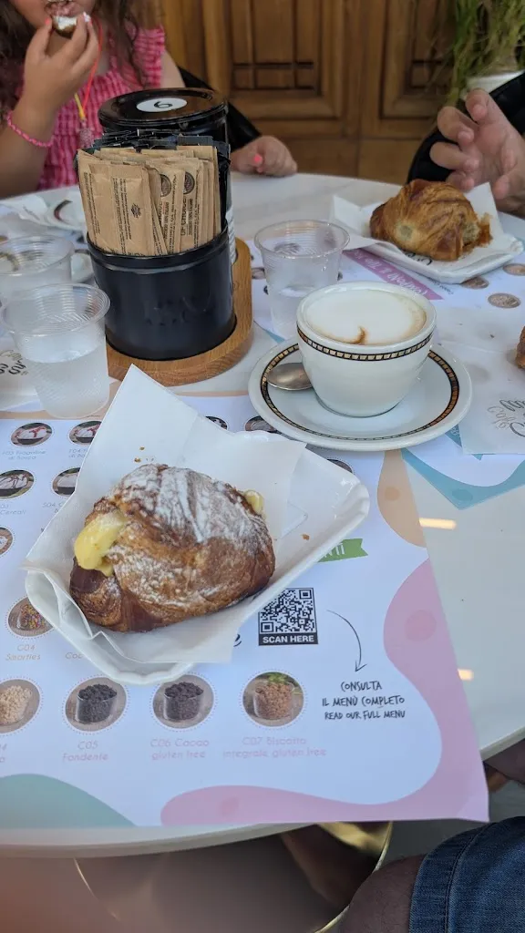 Ana-Maria_Chocolate Cafè_Carovigno_review