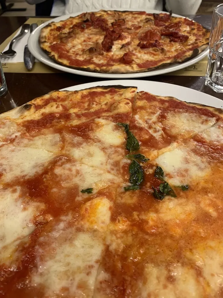 Beatrice Pezzuoli_Pizzeria Saturnia_Colli del Tronto_review