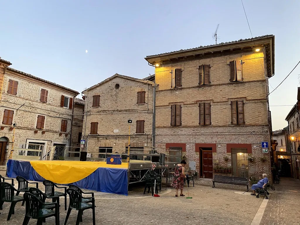 Pizzeria Ristorante Il Muretto Di Ruffini Benso_Colmurano_slider_image_3