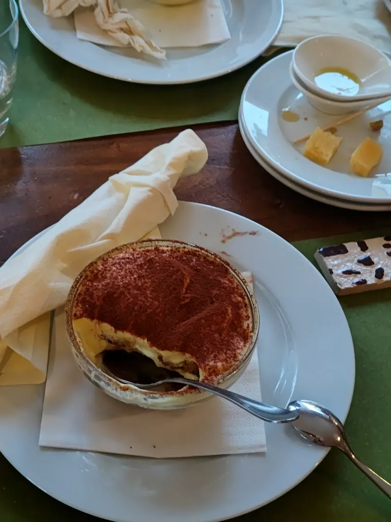 Lance Houseman_Agriturismo Agra Mater_Colmurano_review