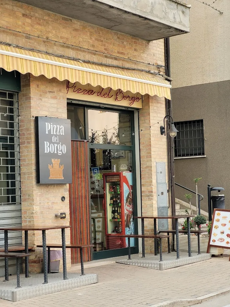 Pizzeria Del Borgo di Albertini Romina restaurant in Cossignano