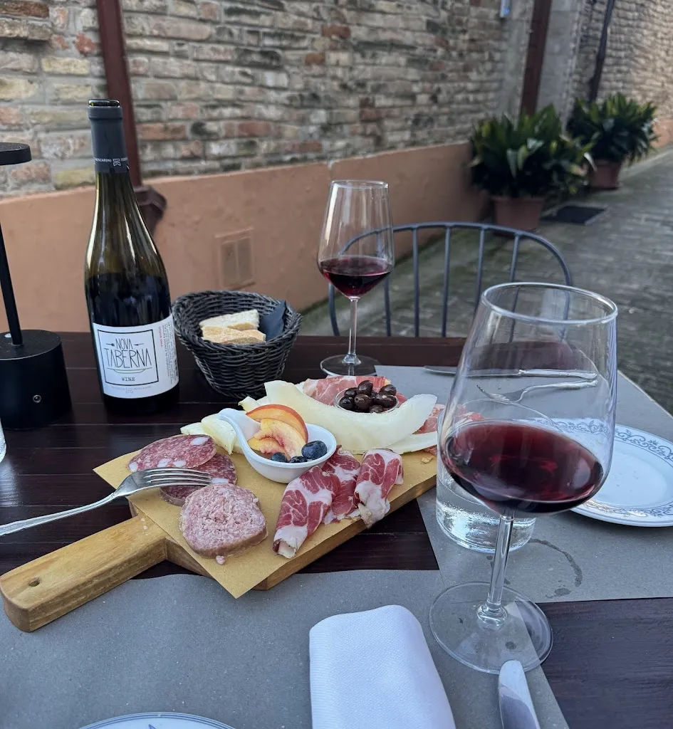 Aris Botsaris_Nova Taberna_Corinaldo_review