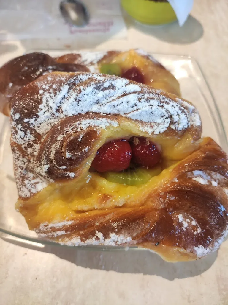 Monika Mari_Antonelli_Corinaldo_review