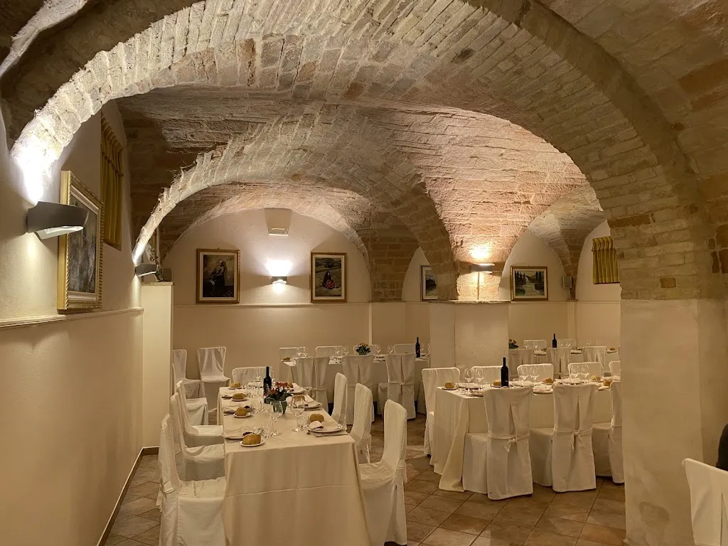 Ristorante Abbazia San Claudio restaurant in Corridonia