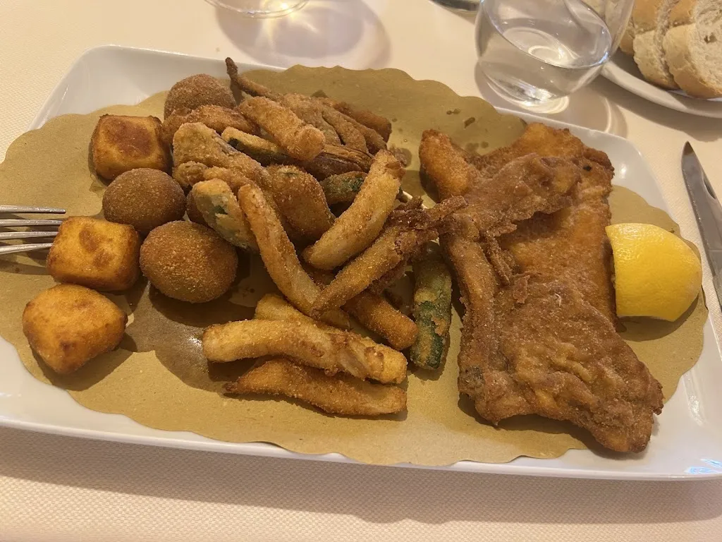 Ristorante Abbazia San Claudio_Corridonia_slider_image_3