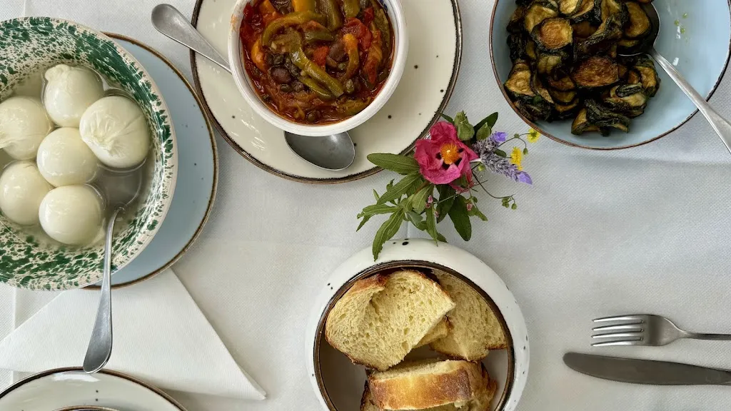 HOME RESTAURANT Mangêm’àcchése_Casalini_slider_image_2