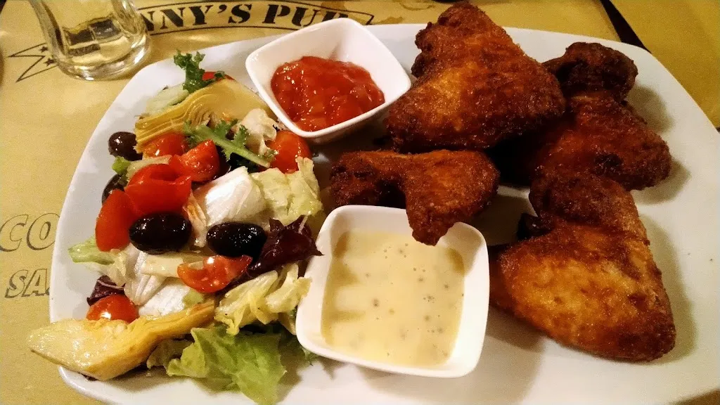 thomas fantilli_Genny's Pub_Corridonia_review