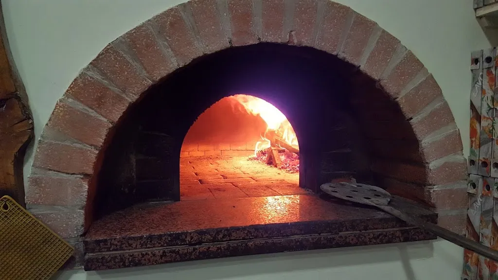 Pasarìn Pizzeria Ristorante - Cuccurano_Cuccurano_slider_image_3