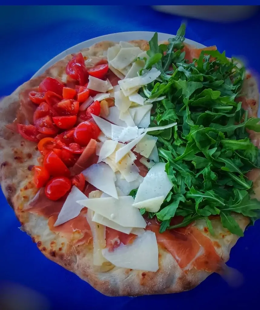 monia v_Cruiser Cafè & Restaurant_Cuccurano_review