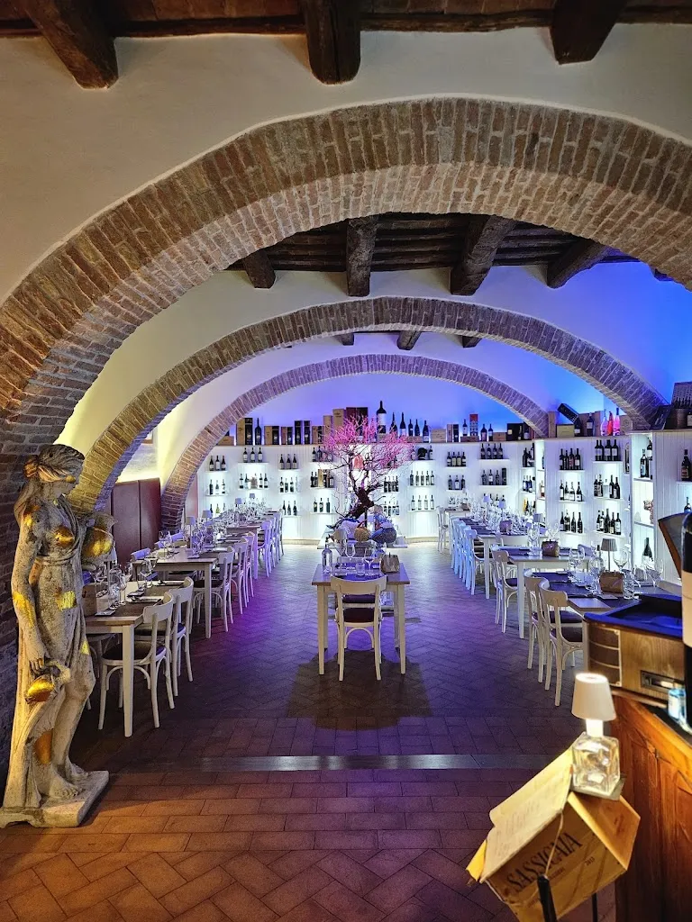 Enoteca Simona restaurant in Fabriano