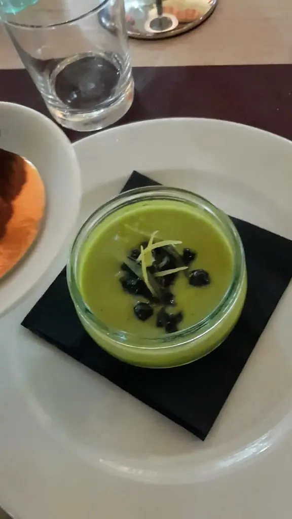 Enoteca Simona_Fabriano_slider_image_2