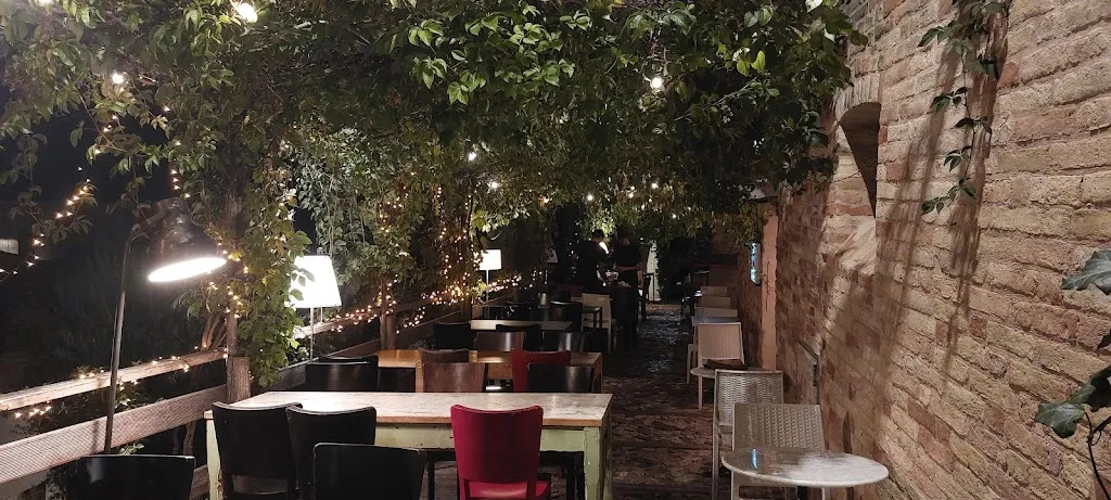 Pepe Nero Osteria restaurant in Cupra Marittima