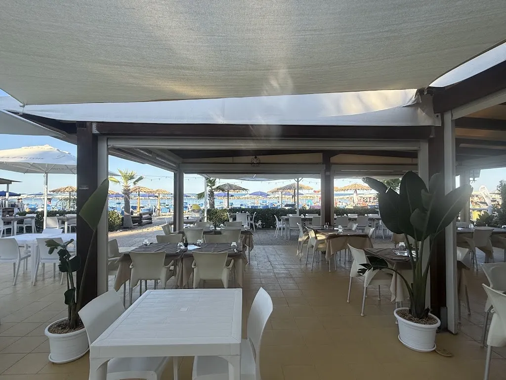 Chalet Marinai restaurant in Cupra Marittima