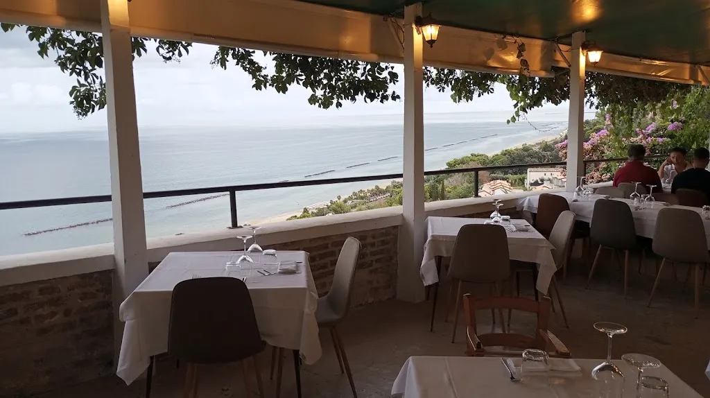 Ristorante Pensione Castello restaurant in Cupra Marittima