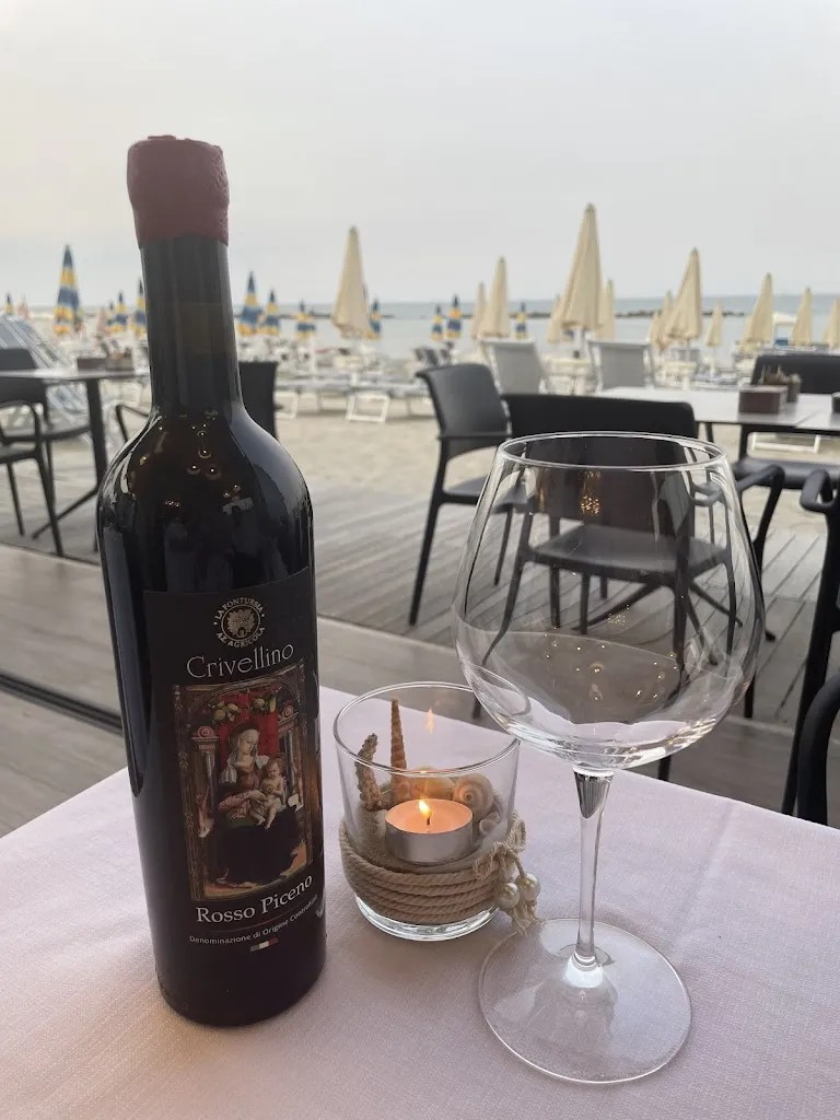 Jennifer Denis_Chalet SeaLife_Cupra Marittima_review