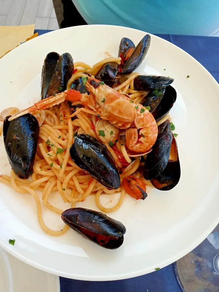 Amabile Chiminelli_Chalet La Capannina_Cupra Marittima_review