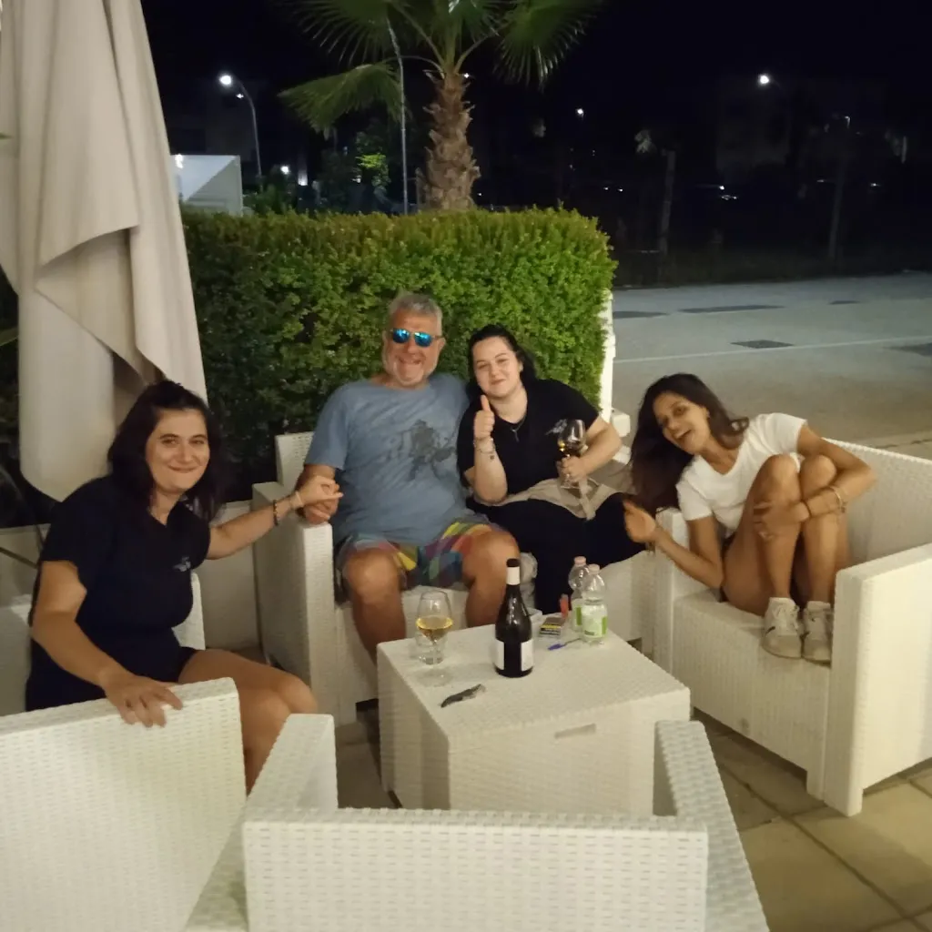 max minaudo_Chalet Alta Marea_Cupra Marittima_review