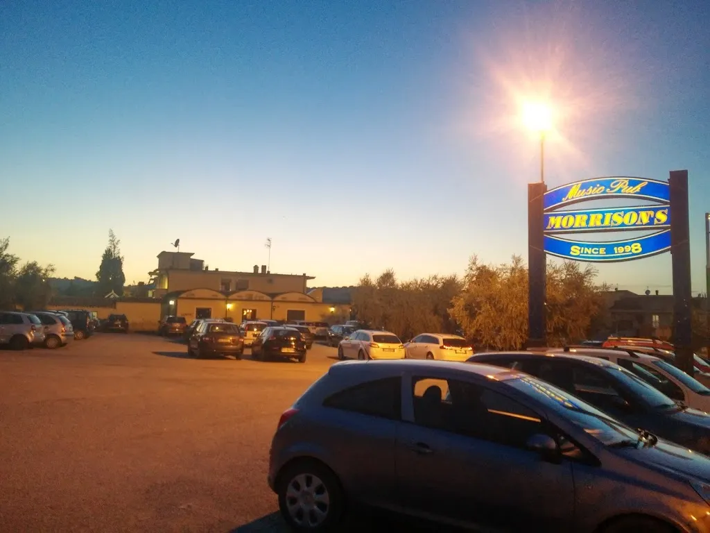 Jan Turoň_Morrison's Premium Pub_Cupra Marittima_review