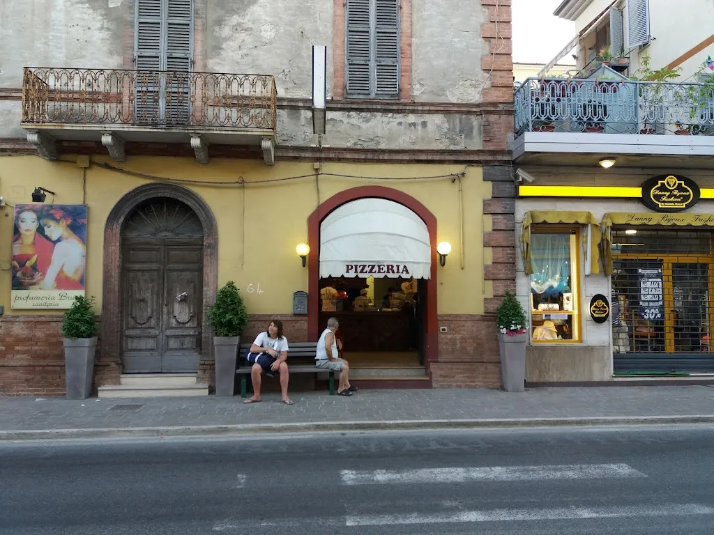 Pomorilla Cupra Marittima restaurant in Cupra Marittima