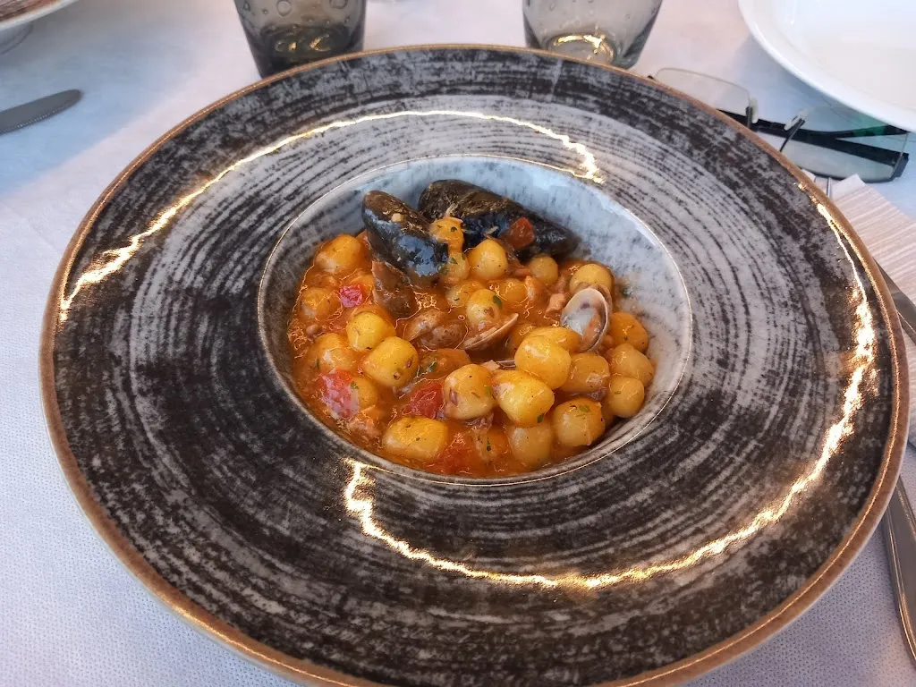 Luca Paltineri_Madù_Cupra Marittima_review