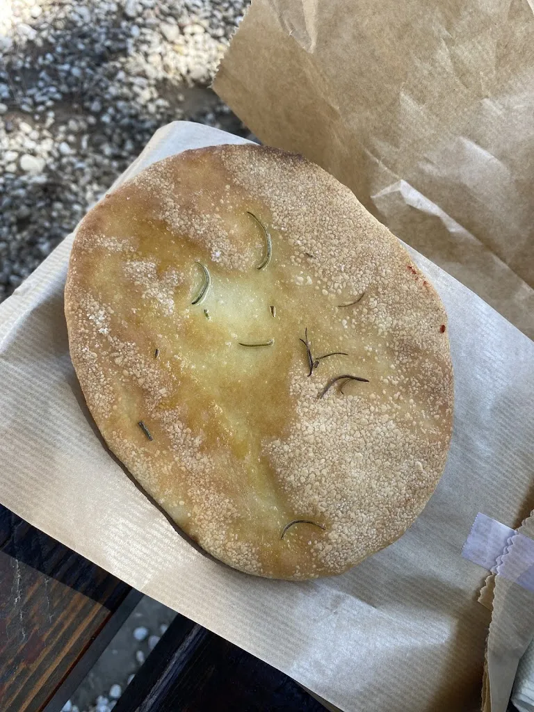 Dimitar Slatinski_La Pizzetta by Pomorilla_Cupra Marittima_review