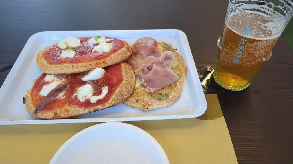 Thomas Heß_La Pizzetta by Pomorilla_Cupra Marittima_review