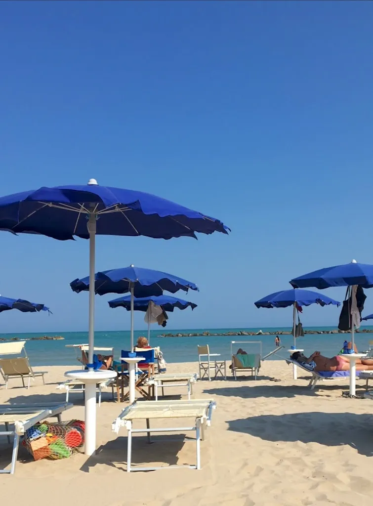 Megan Thomas_Il Grecale_Cupra Marittima_review