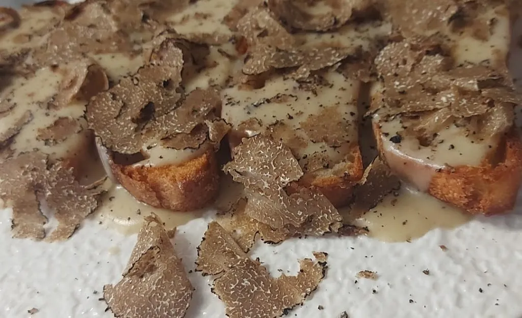 Raoul Macan_Ristorante Pizzeria La Pieve da Leo_Fermignano_recensione