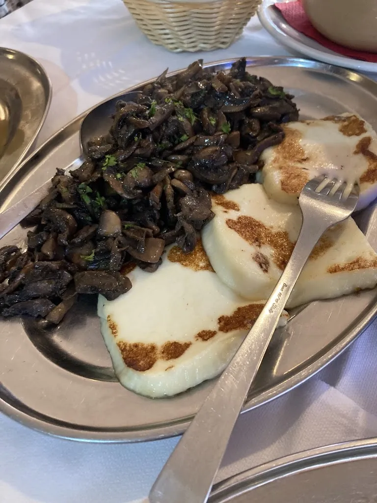 Fabi P_Agriturismo Montagnola_Carpineto Sinello_review