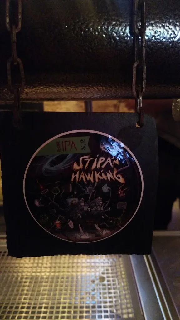 Mani in Malto Pub_Babylon Tap Room_Folignano_review