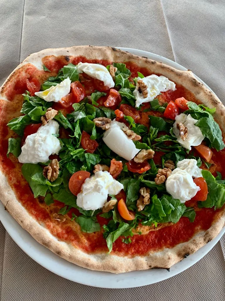 Silvia Virgili_Pizzeria La Luna_Folignano_recensione